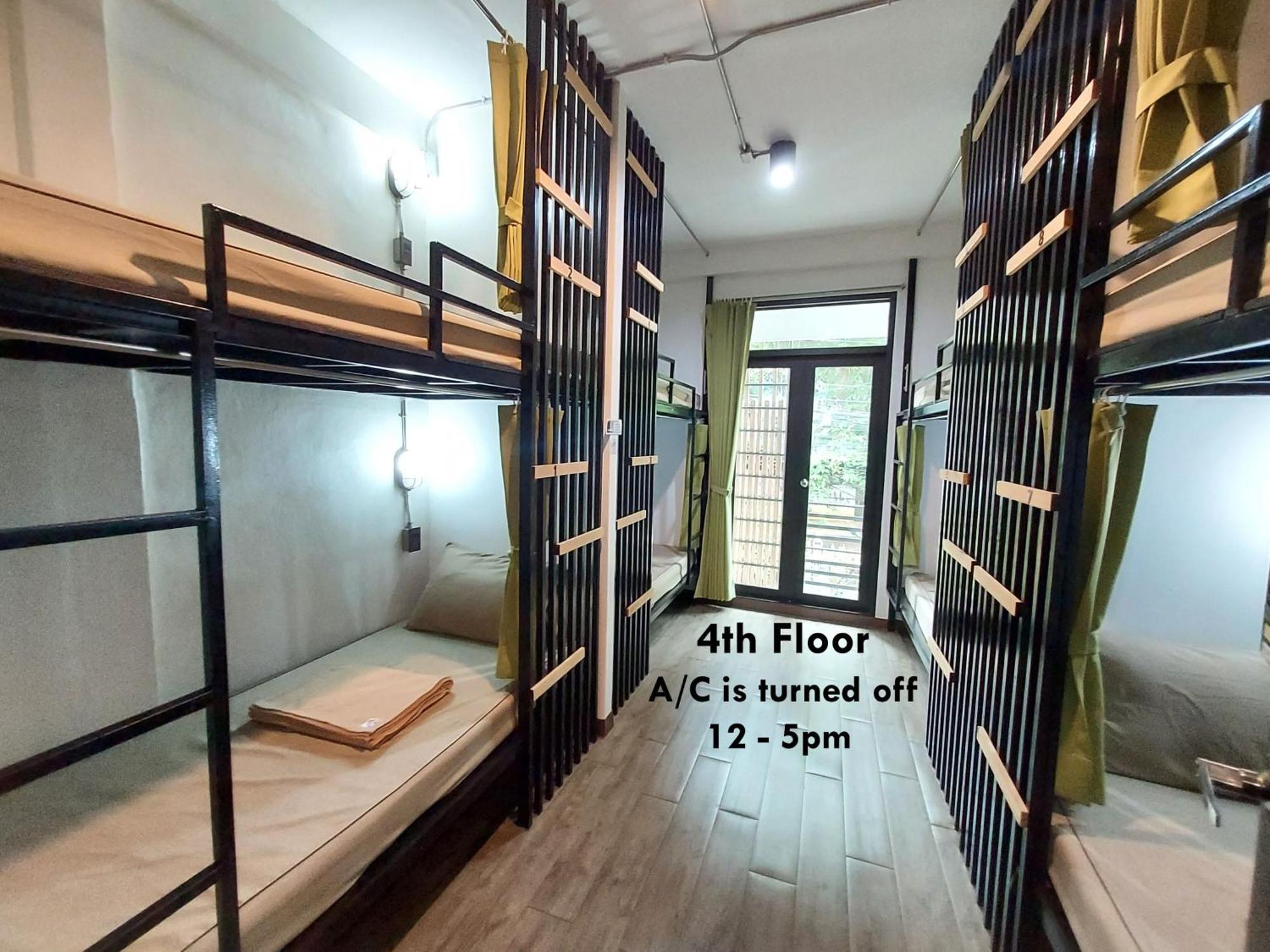 Feel Good Bangkok Hostel Exterior photo